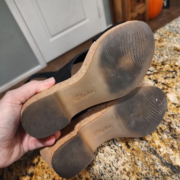 Clarks Collection Black Wedge Sandals Size 6M ID 201171424035 - Picture 8 of 12